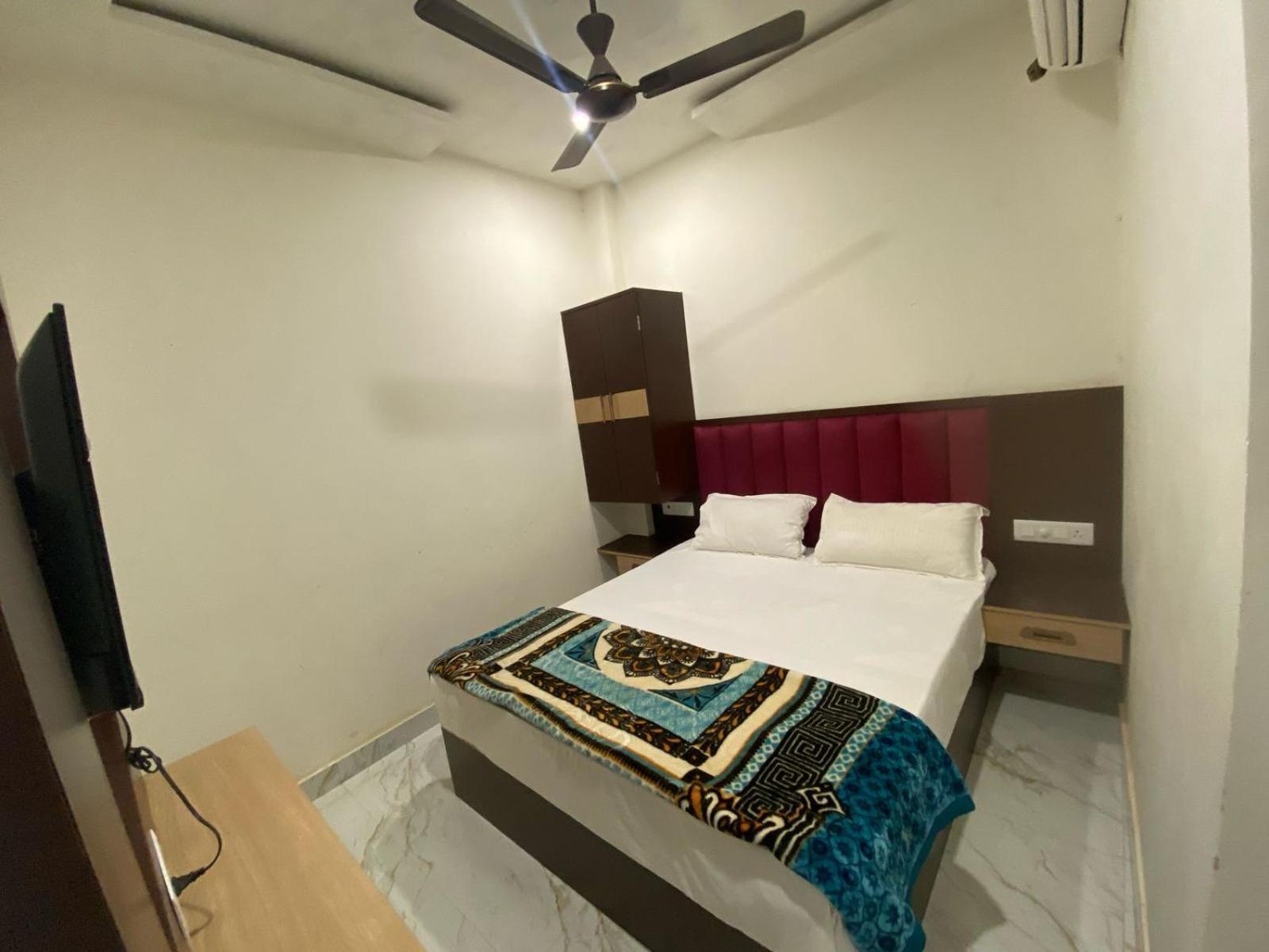 Hotel Ganpati Palace 3*